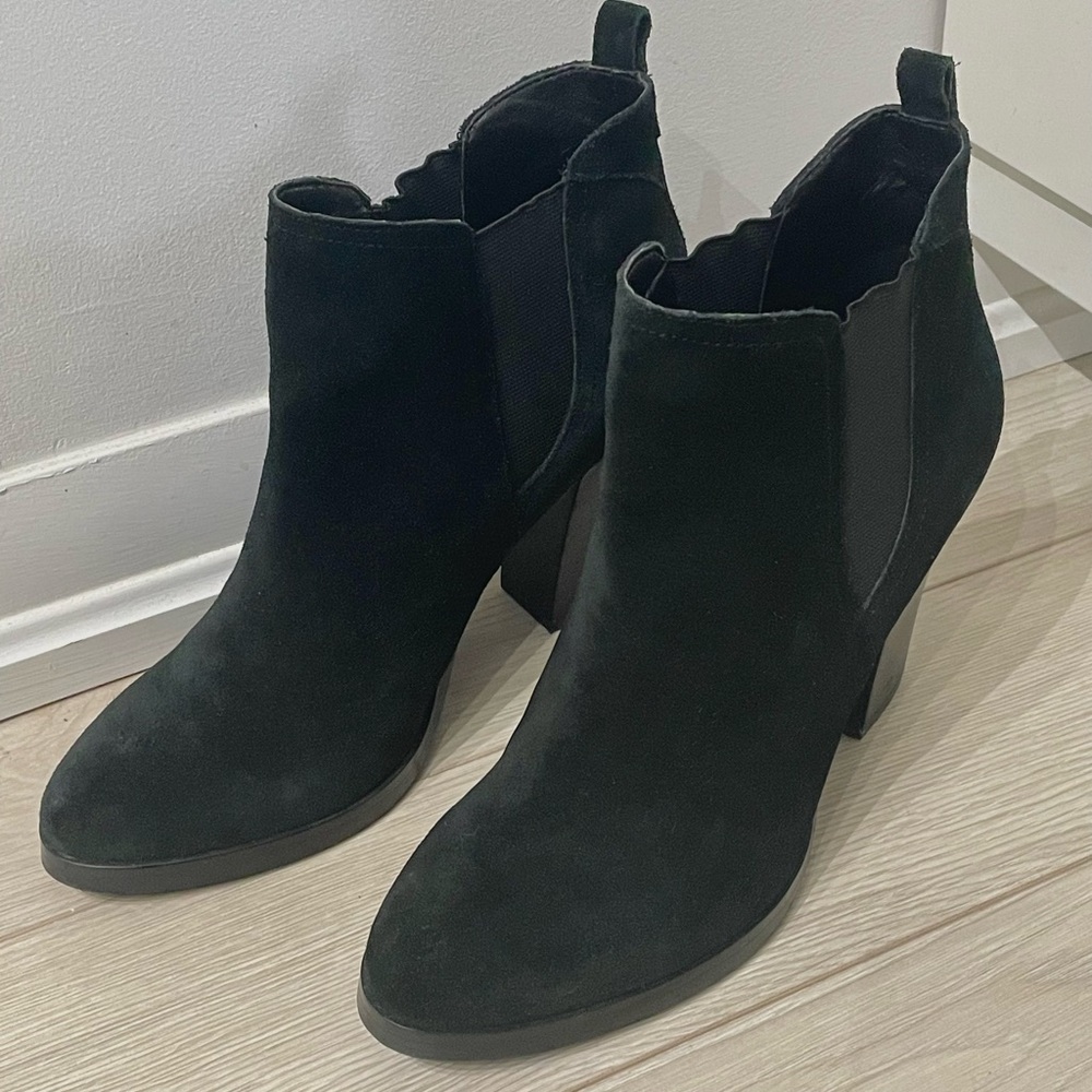Marc Fisher real suede ankle boots in black